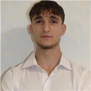 Laureato in Scienze motorie, Personal fitness trainer. Lezioni online e in presenza